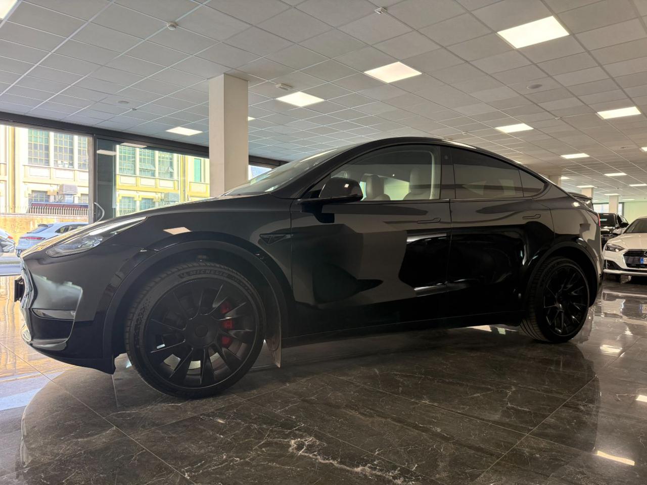 Tesla Model Y Long Range AWD 2024 - foto 3