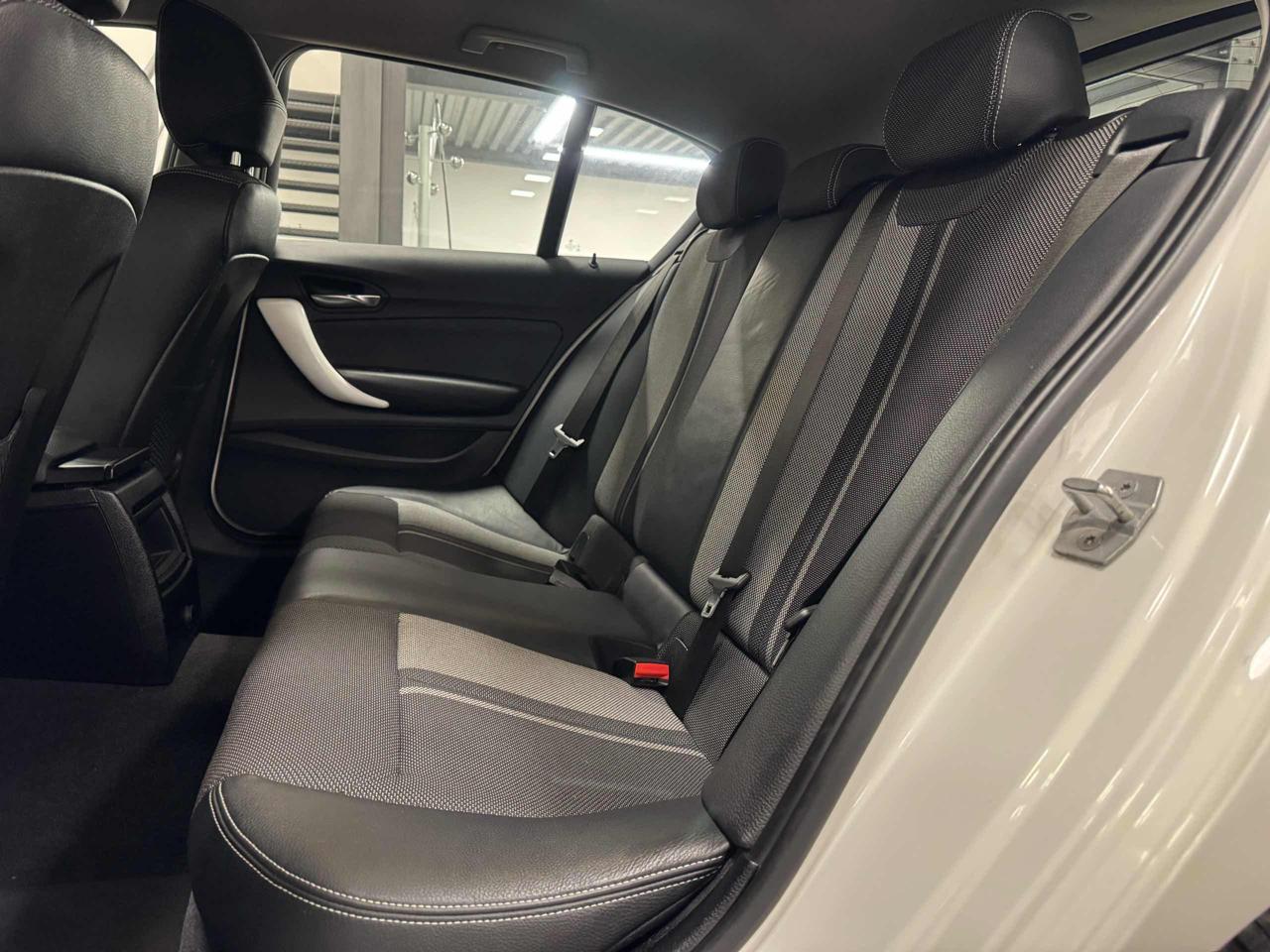 BMW 116 d 5p. Urban - 12