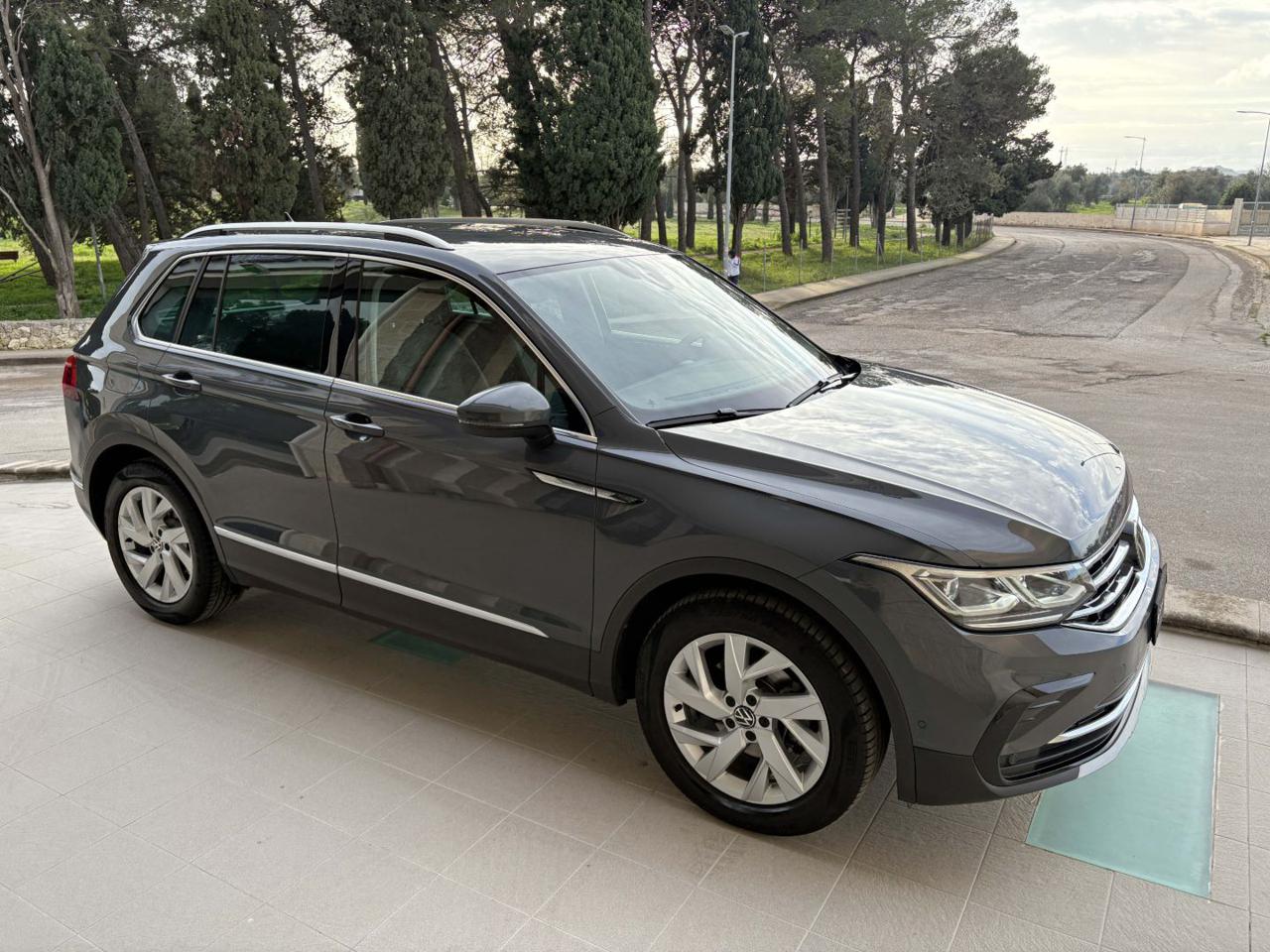 VOLKSWAGEN Tiguan 2.0 TDI 150 CV SCR DSG Elegance VIRTUAL - 3