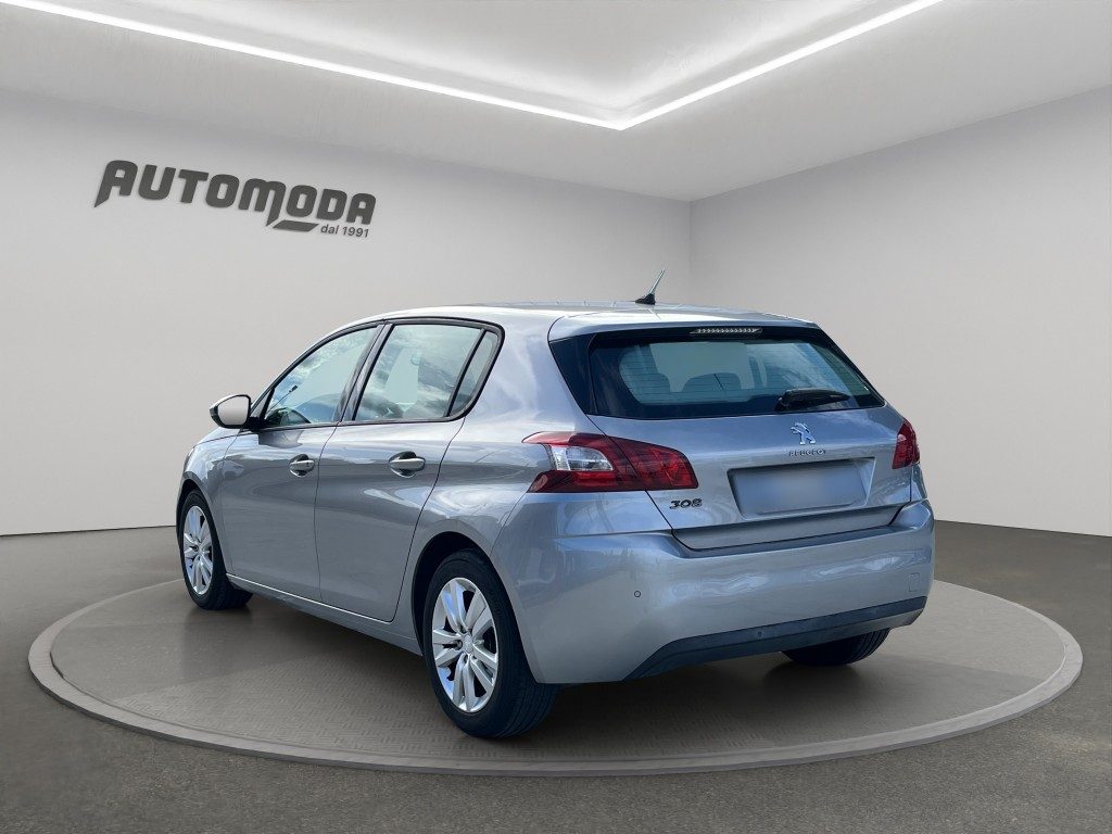 PEUGEOT 308 1.6hdi 115CV - 6