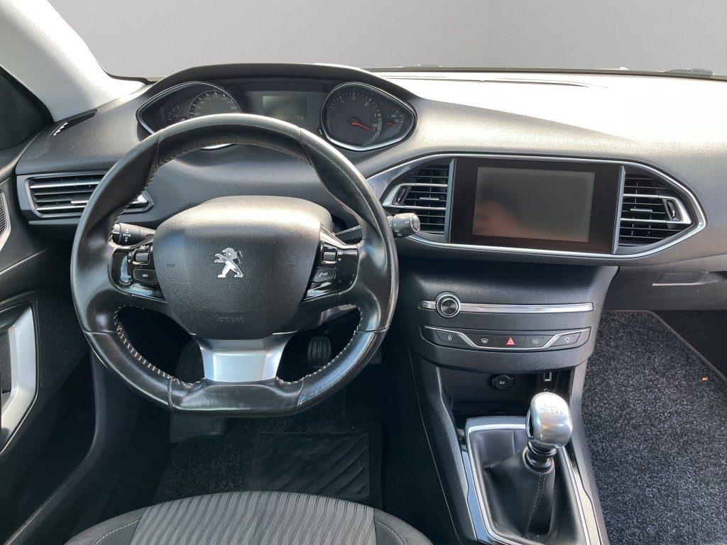 PEUGEOT 308 1.6hdi 115CV - 10