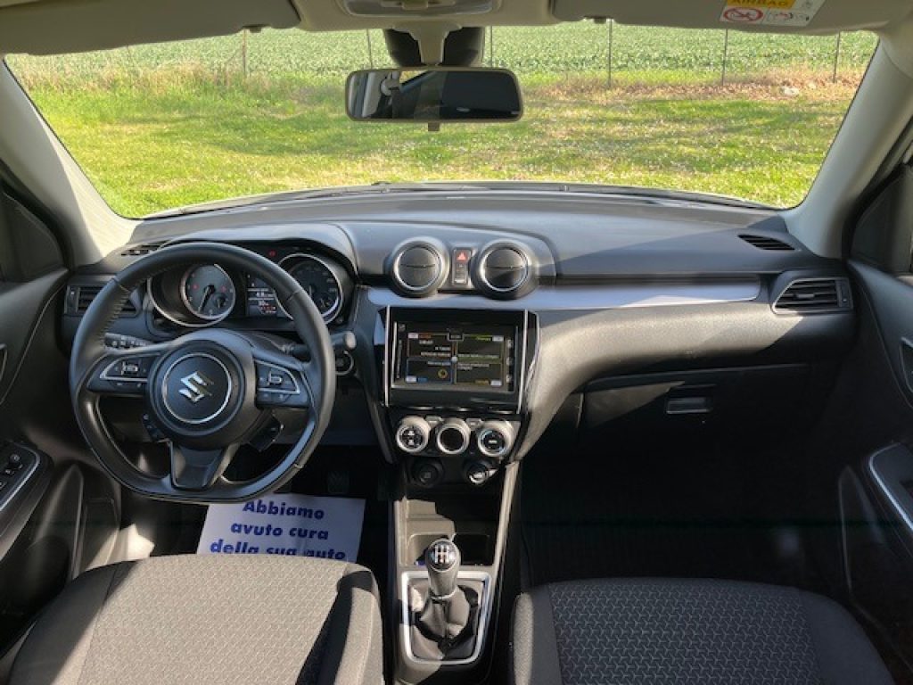 SUZUKI Swift 1.2 Hybrid Top - 25