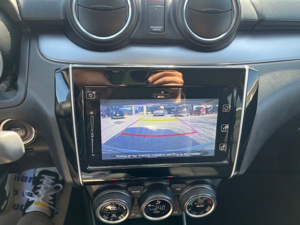 SUZUKI Swift 1.2 Hybrid Top - 30