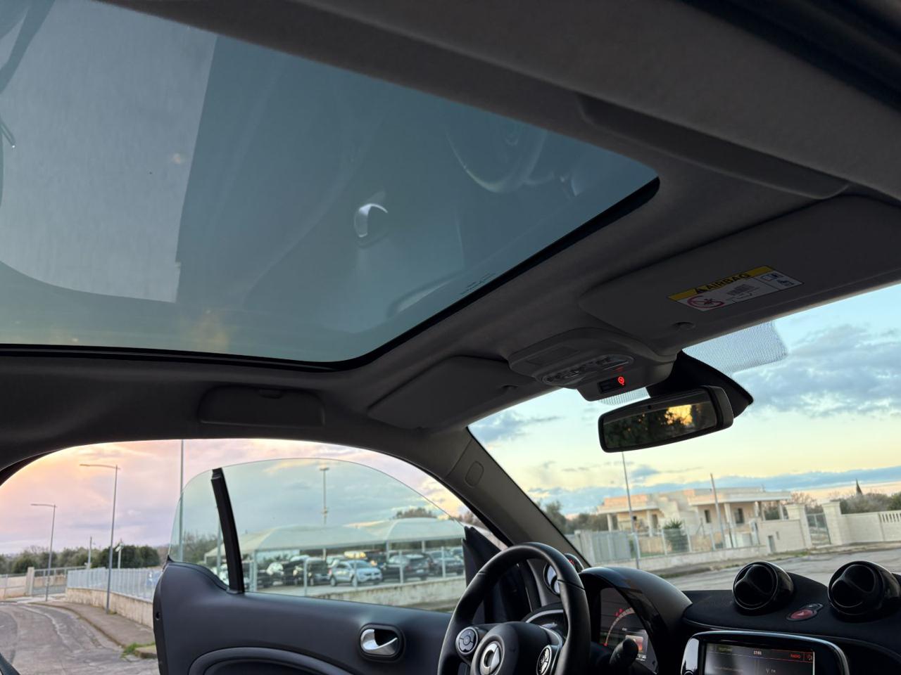 SMART ForTwo EQ Prime 22KW-INTERNI IN PELLE-SEDILI RISCAL. - 10