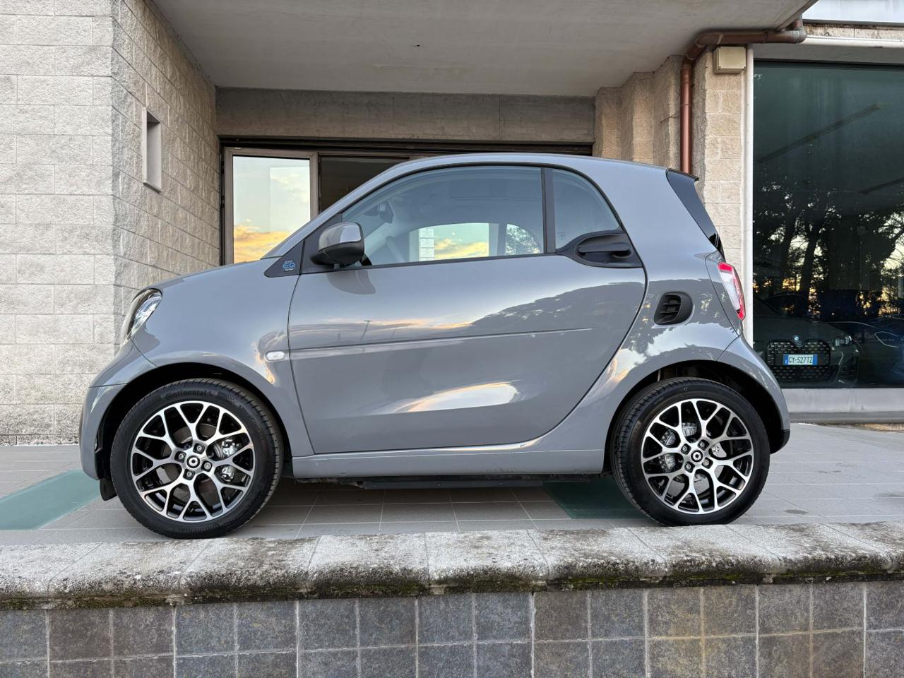 SMART ForTwo EQ Prime 22KW-INTERNI IN PELLE-SEDILI RISCAL. - 8