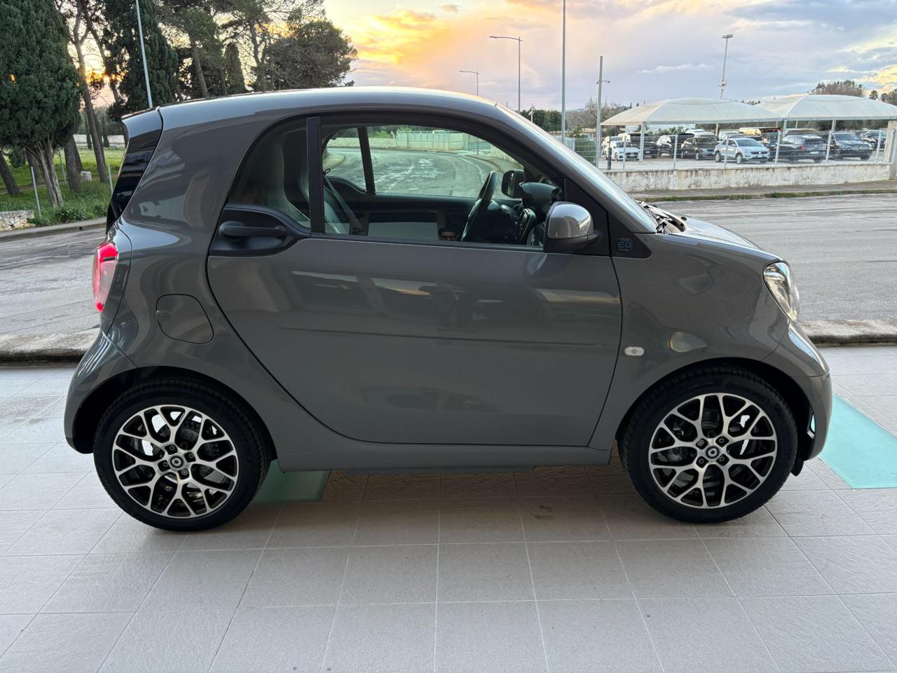 SMART ForTwo EQ Prime 22KW-INTERNI IN PELLE-SEDILI RISCAL. - 4