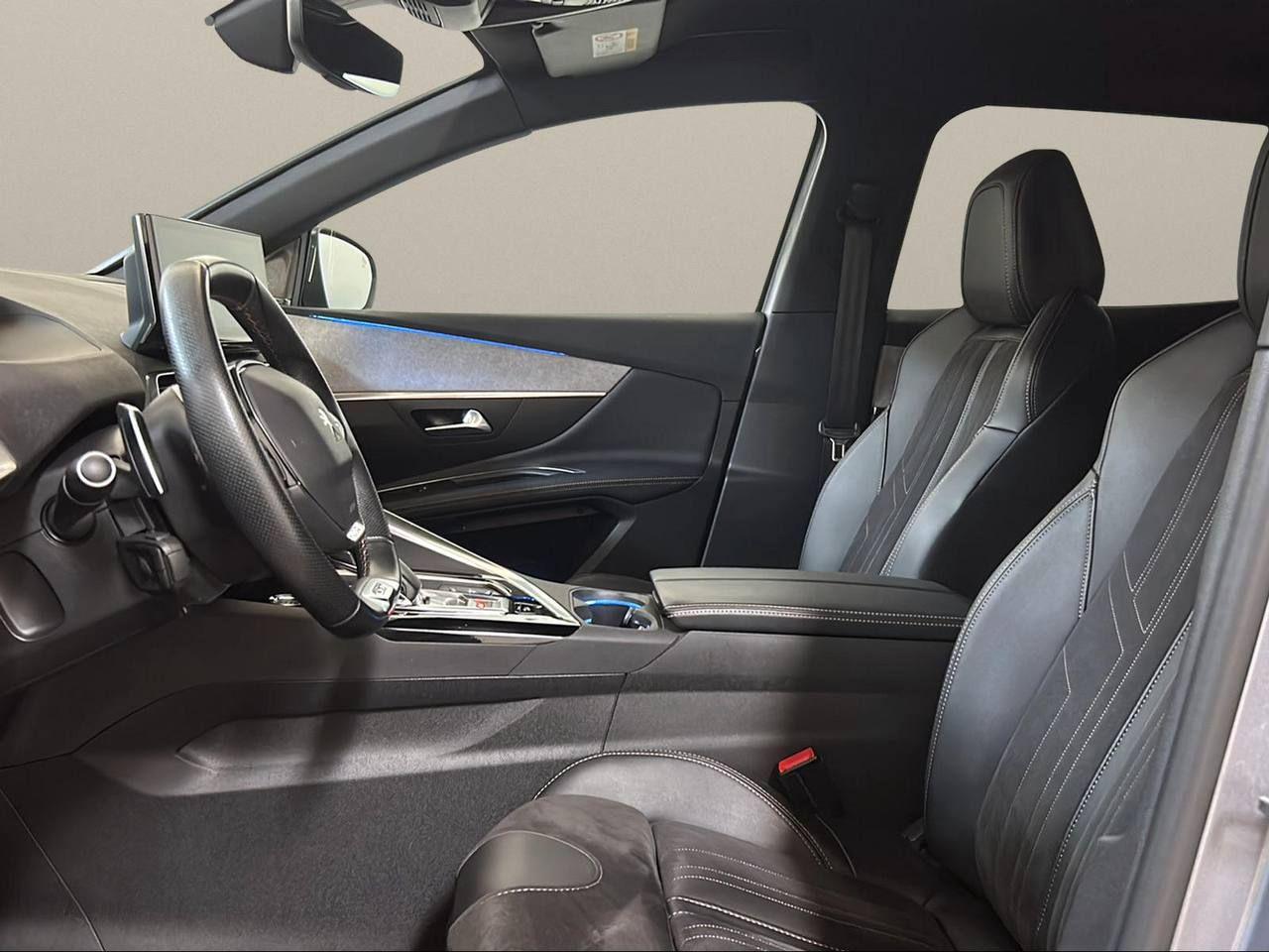 PEUGEOT 3008 Hybrid4 300 e-EAT8 GT Pack - 9