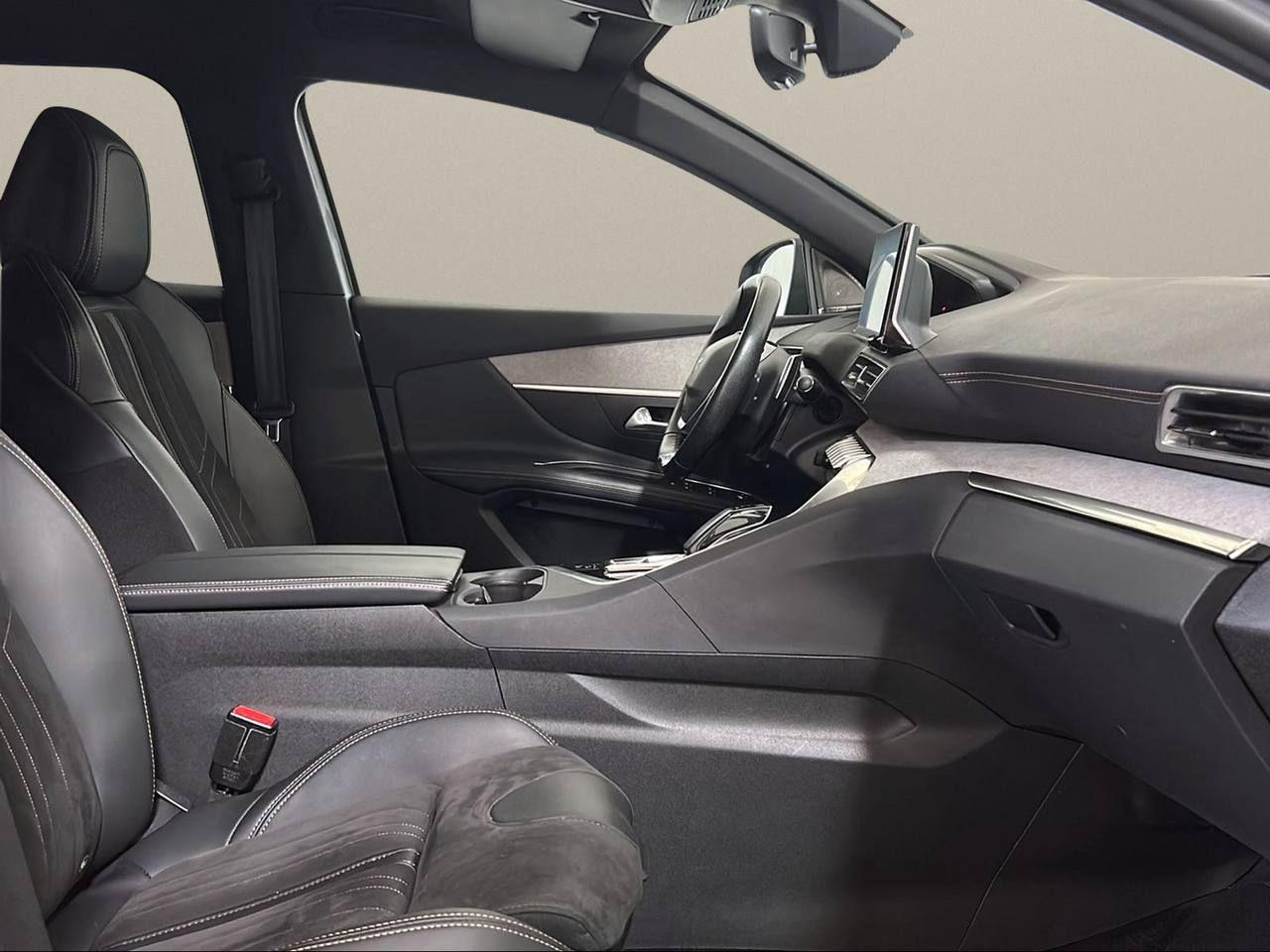 PEUGEOT 3008 Hybrid4 300 e-EAT8 GT Pack - 12