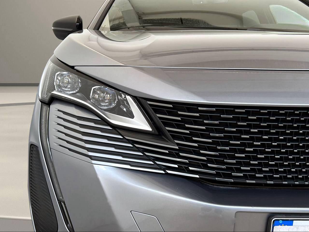 PEUGEOT 3008 Hybrid4 300 e-EAT8 GT Pack - 36