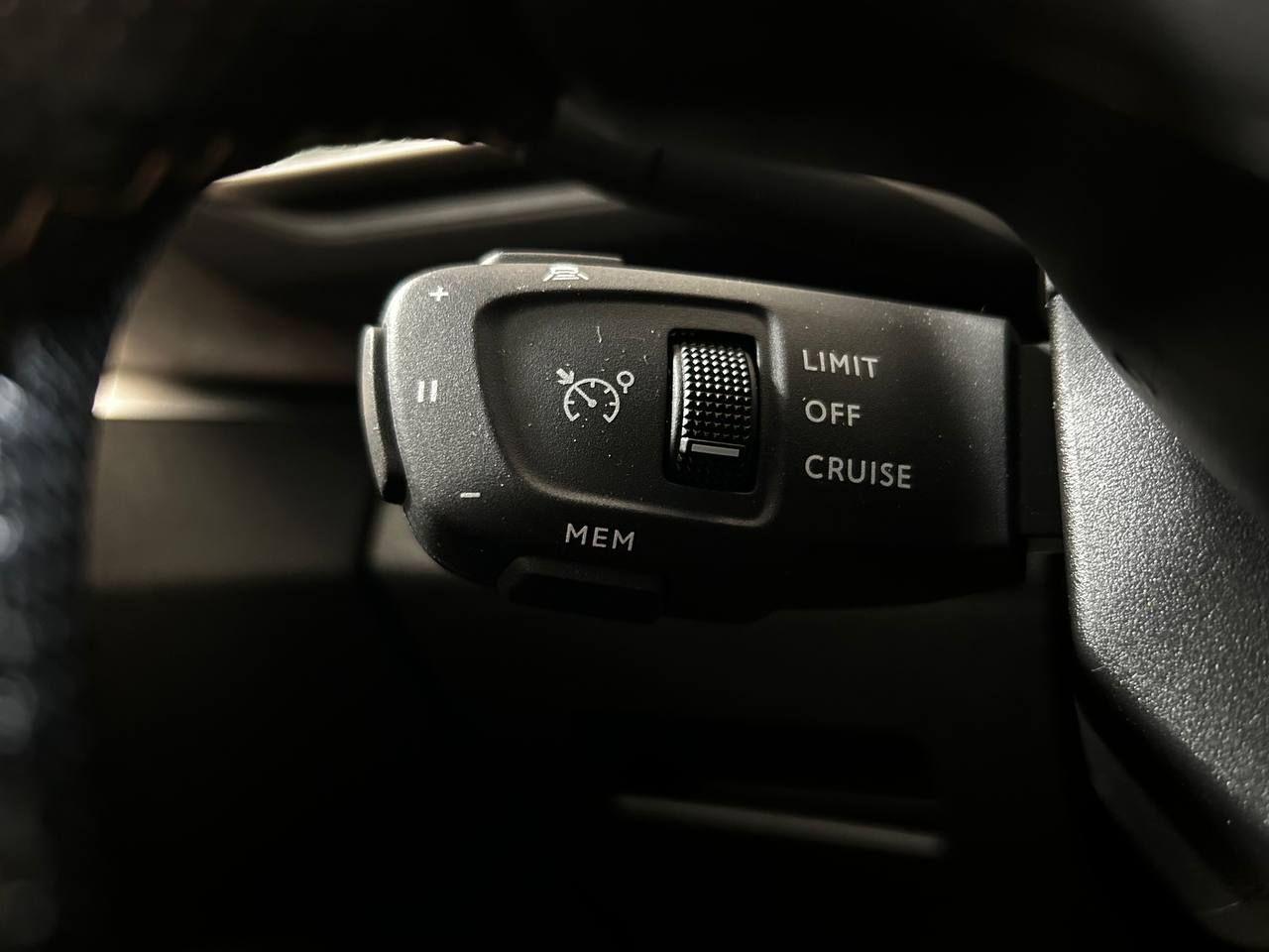 PEUGEOT 3008 Hybrid4 300 e-EAT8 GT Pack - 20