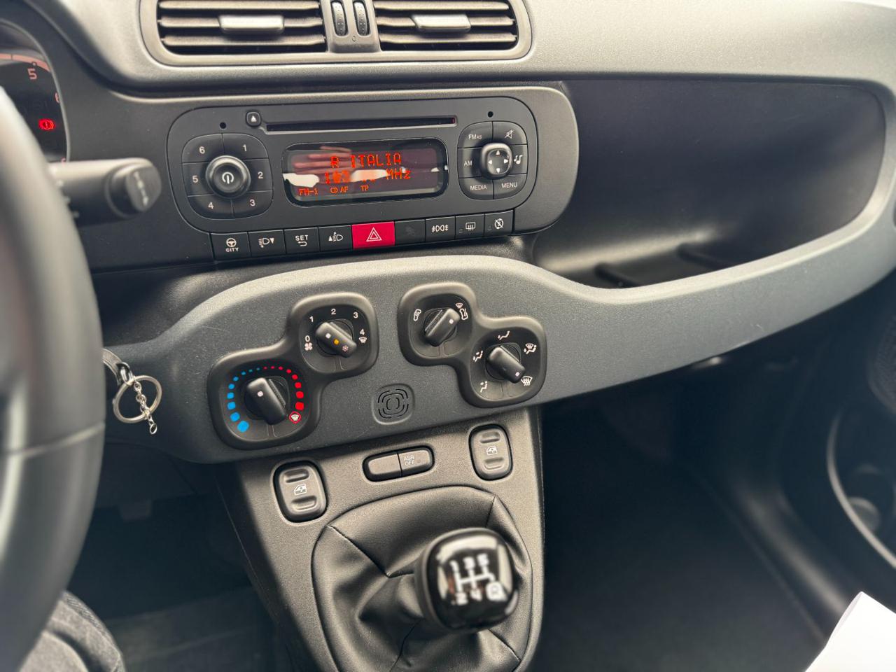 FIAT Panda 1.2i Easy 69cv Neopatentati OK - 18