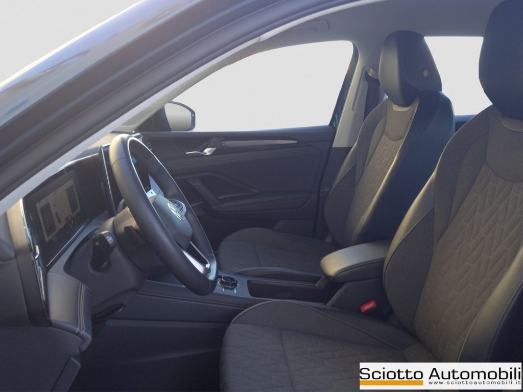 VOLKSWAGEN Tiguan 1.5 eTSI 150 CV ACT DSG Life - 9