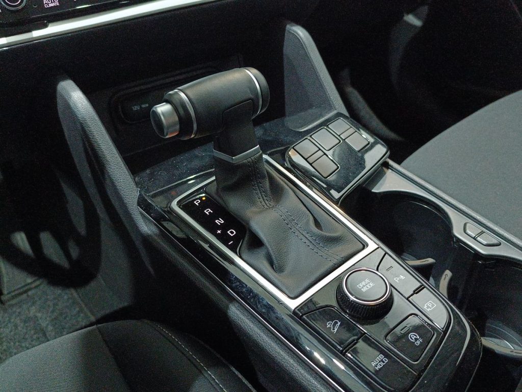 KIA Sportage 1.6 CRDi MHEV DCT Business - 8