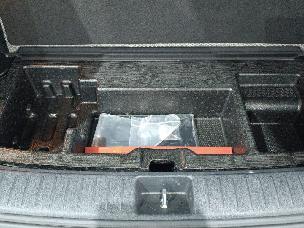 KIA Sportage 1.6 CRDi MHEV DCT Business - 13