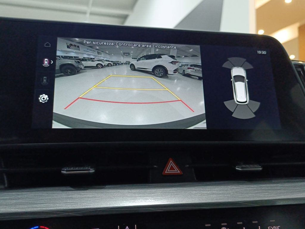 KIA Sportage 1.6 CRDi MHEV DCT Business - 16