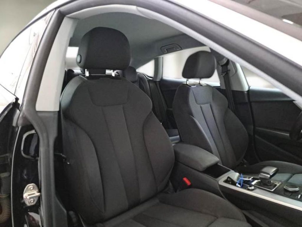 AUDI A5 SPB 40 TDI quattro S tronic Business Sport - 8