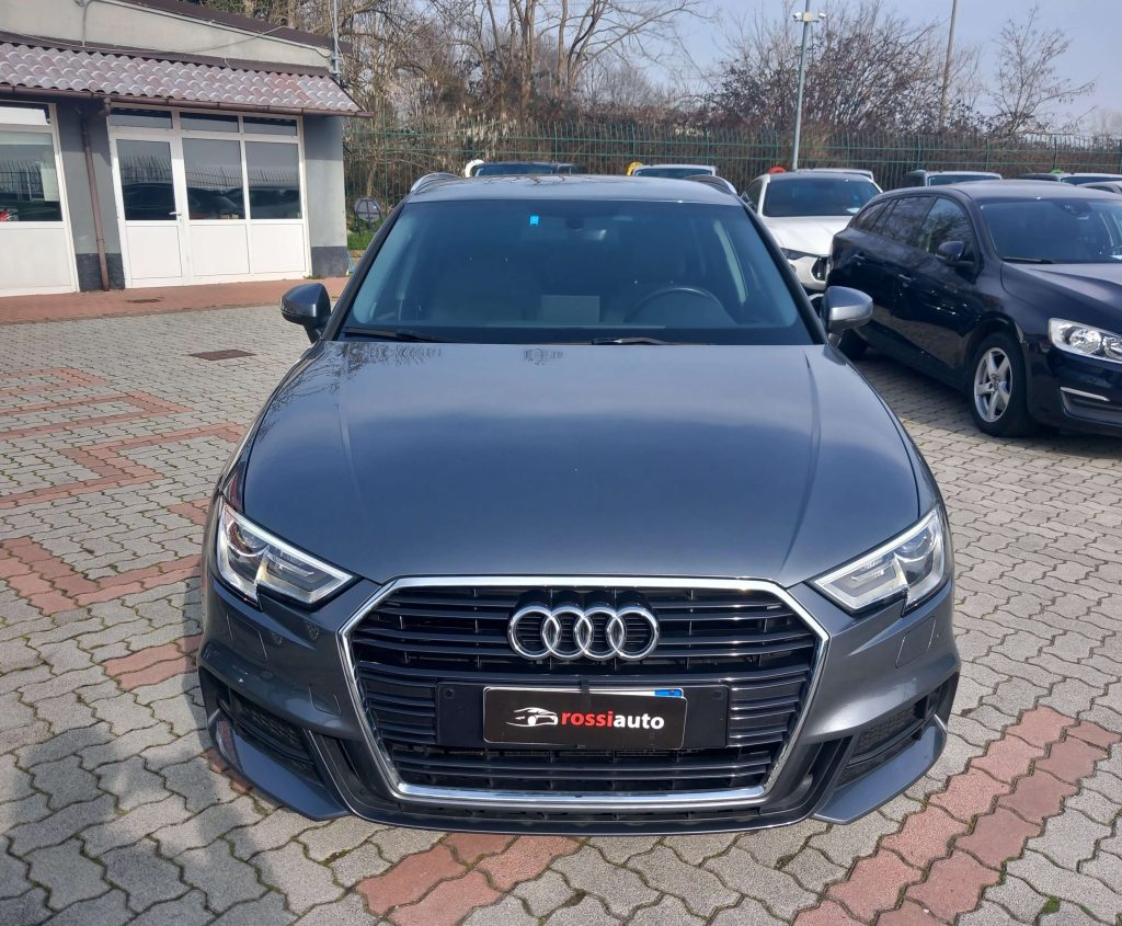 AUDI A3 SPORTBACK 5p 1.6 tdi Ambiente 110cv auto - 2