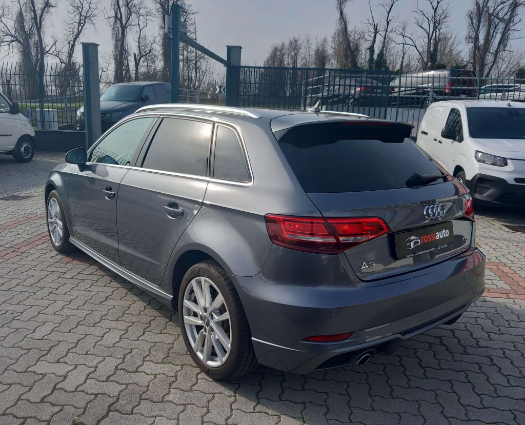 AUDI A3 SPORTBACK 5p 1.6 tdi Ambiente 110cv auto - 6