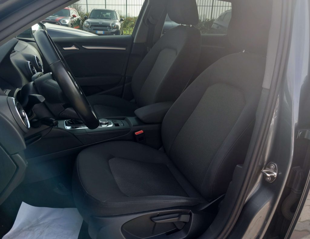 AUDI A3 SPORTBACK 5p 1.6 tdi Ambiente 110cv auto - 9