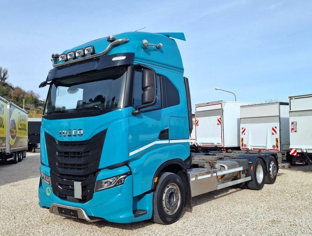 IVECO S-WAY 460 FP 6x2 E6 STERZANTE + INTARDER - 28