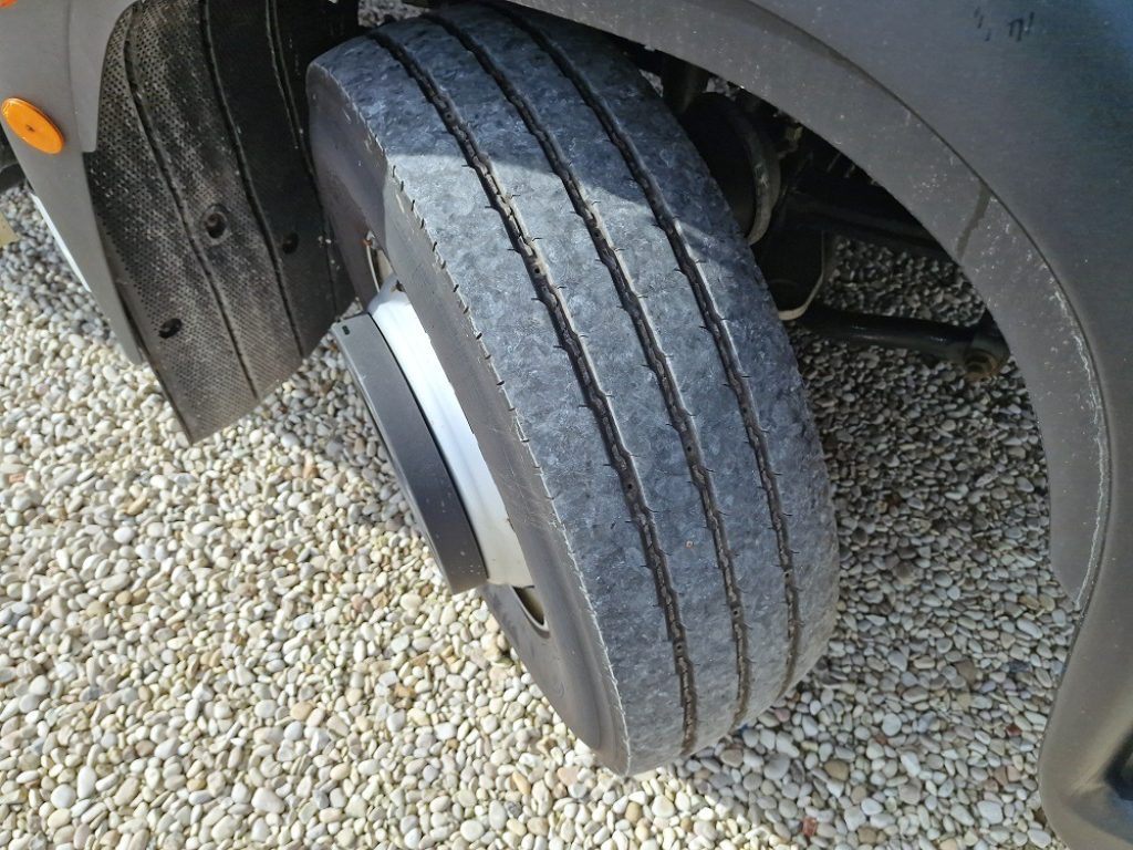 IVECO EUROCARGO 140E28 P EURO 6 FURGONE 7,30 + SPONDA - 12