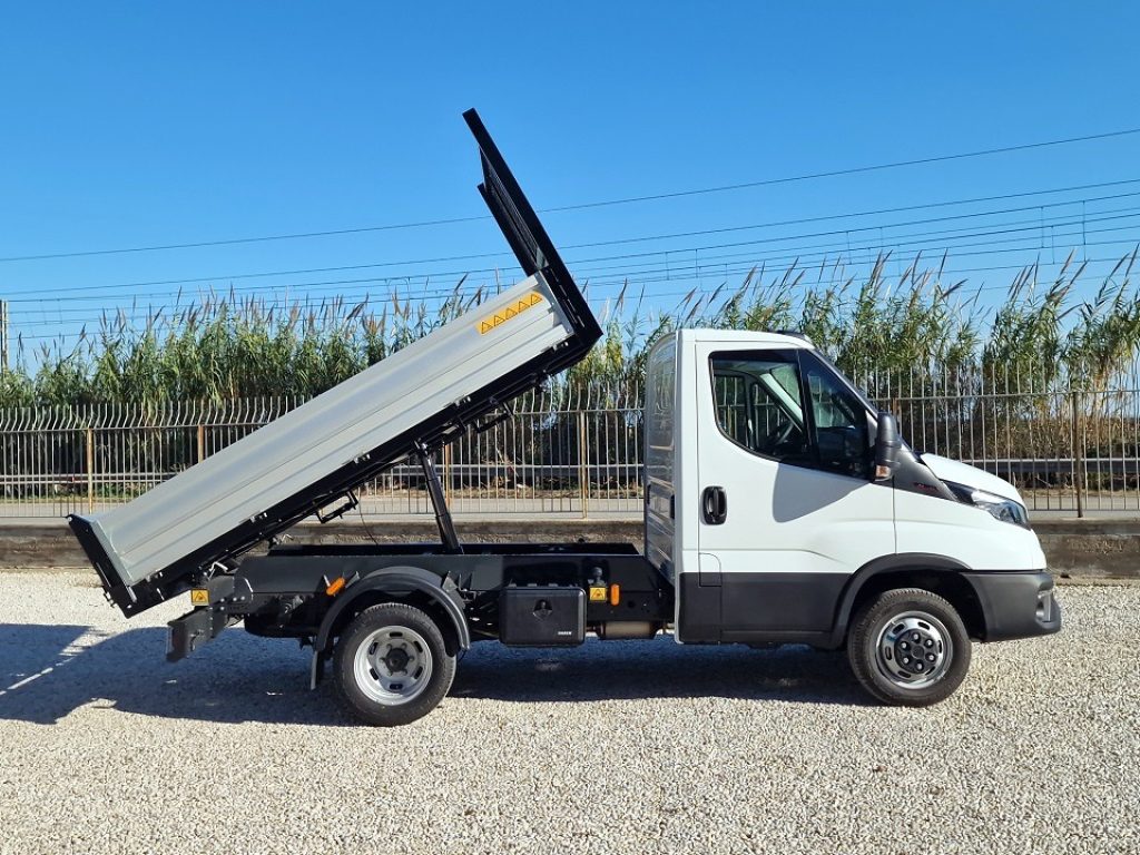 IVECO DAILY  35C16 E6 NUOVO Motore 3.0 + RIBALTABILE - 4