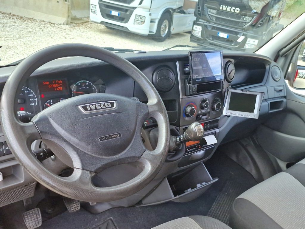 IVECO DAILY 70C17 P E5 FURGONE 4,50 + SPONDA - 8