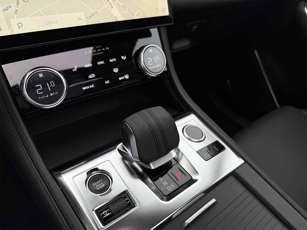 JAGUAR F-Pace 2.0d i4 mhev awd HSE TETTO TELECAMERA IVA ESPOSTA - 19