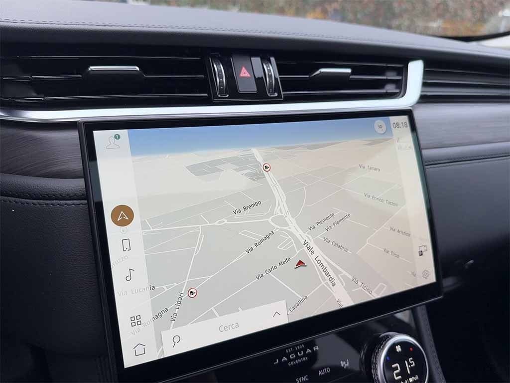 JAGUAR F-Pace 2.0d i4 mhev awd HSE TETTO TELECAMERA IVA ESPOSTA - 27