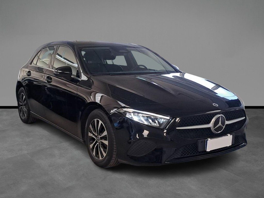 MERCEDES-BENZ A 180 d Automatic Advanced - 14