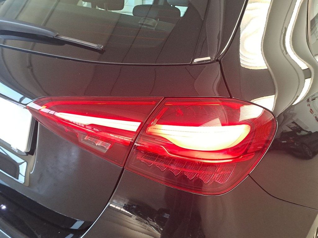 MERCEDES-BENZ A 180 d Automatic Advanced - 6