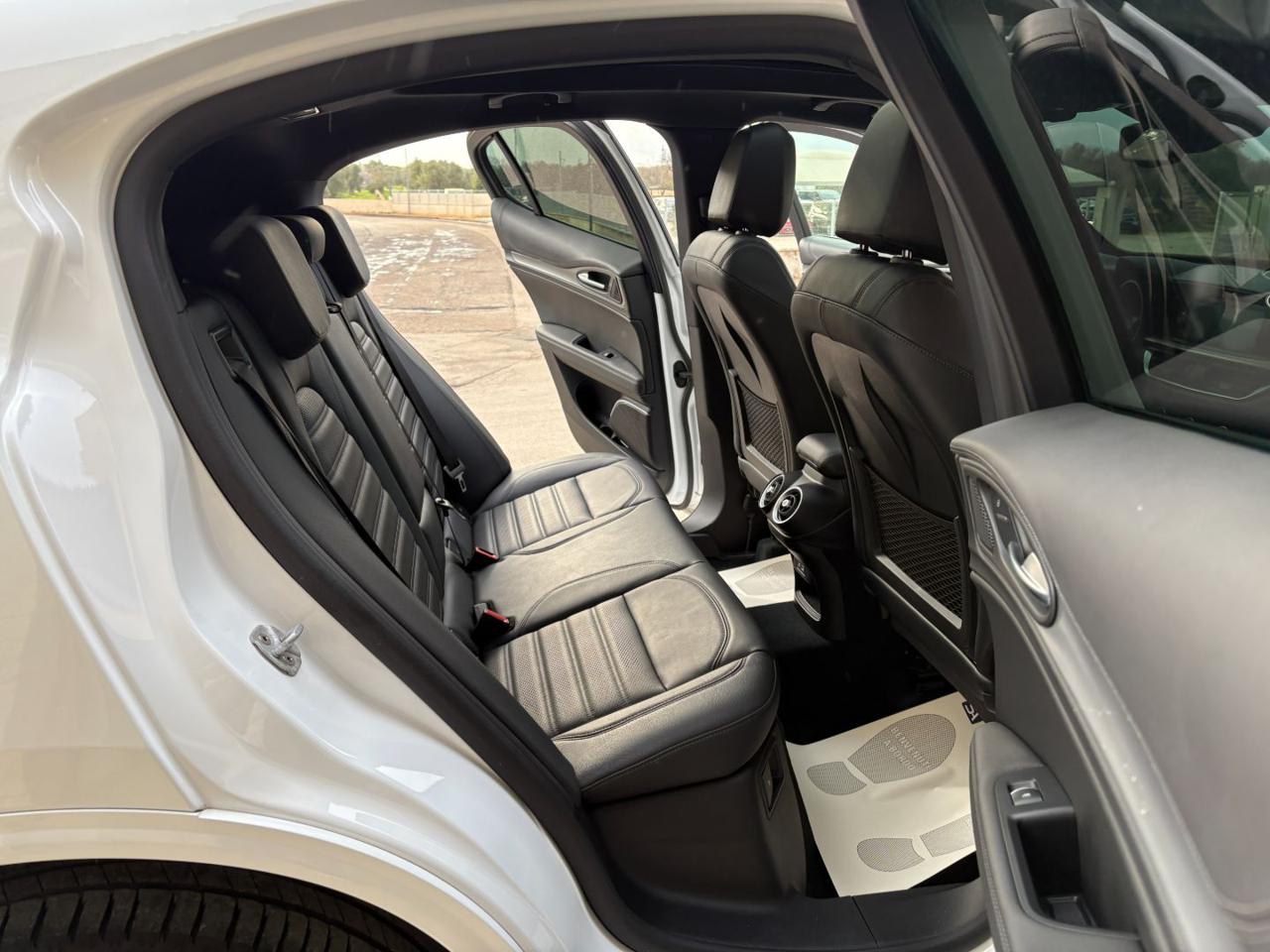 ALFA ROMEO Stelvio 2.2 Turbodiesel 210 CV AT8 Q4 Veloce - 13