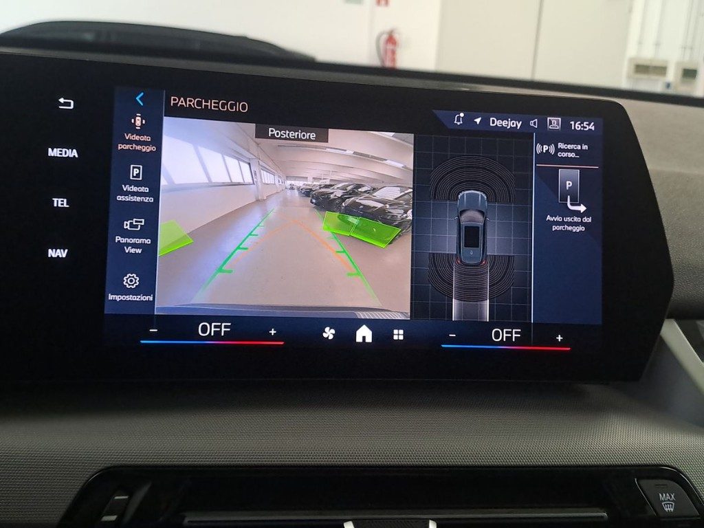 BMW X1 sDrive 18d Aut. + Tetto apr. - 14