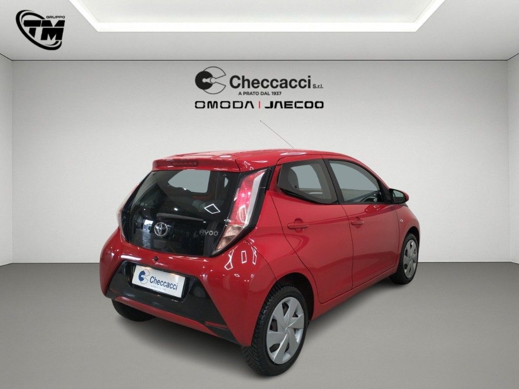 TOYOTA Aygo 1.0 VVT-i 69 CV 5 porte x-clusiv MMT - 6