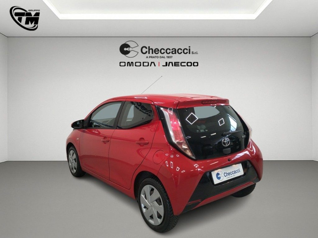 TOYOTA Aygo 1.0 VVT-i 69 CV 5 porte x-clusiv MMT - 7