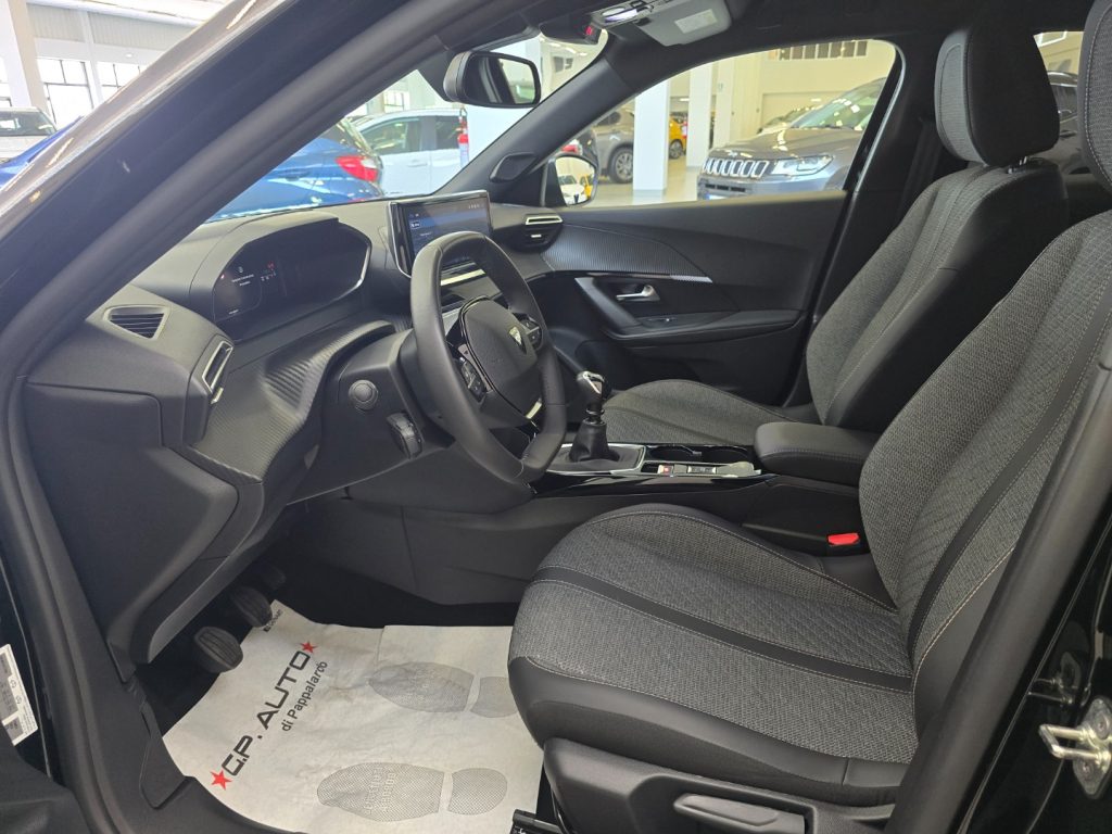 PEUGEOT 2008 PureTech 100 S&S Allure - 13