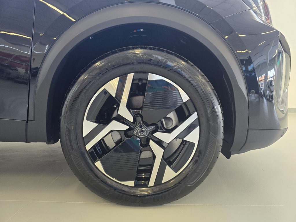 PEUGEOT 2008 PureTech 100 S&S Allure - 27