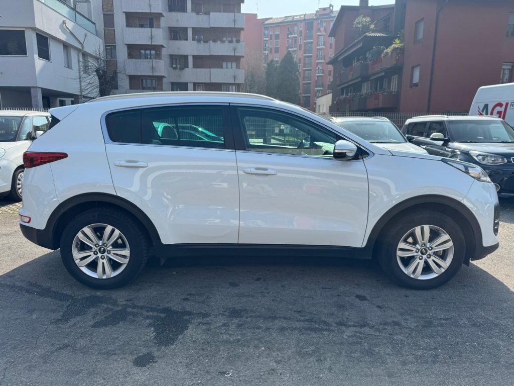 KIA Sportage 1.6 GDI 2WD COOL - 6