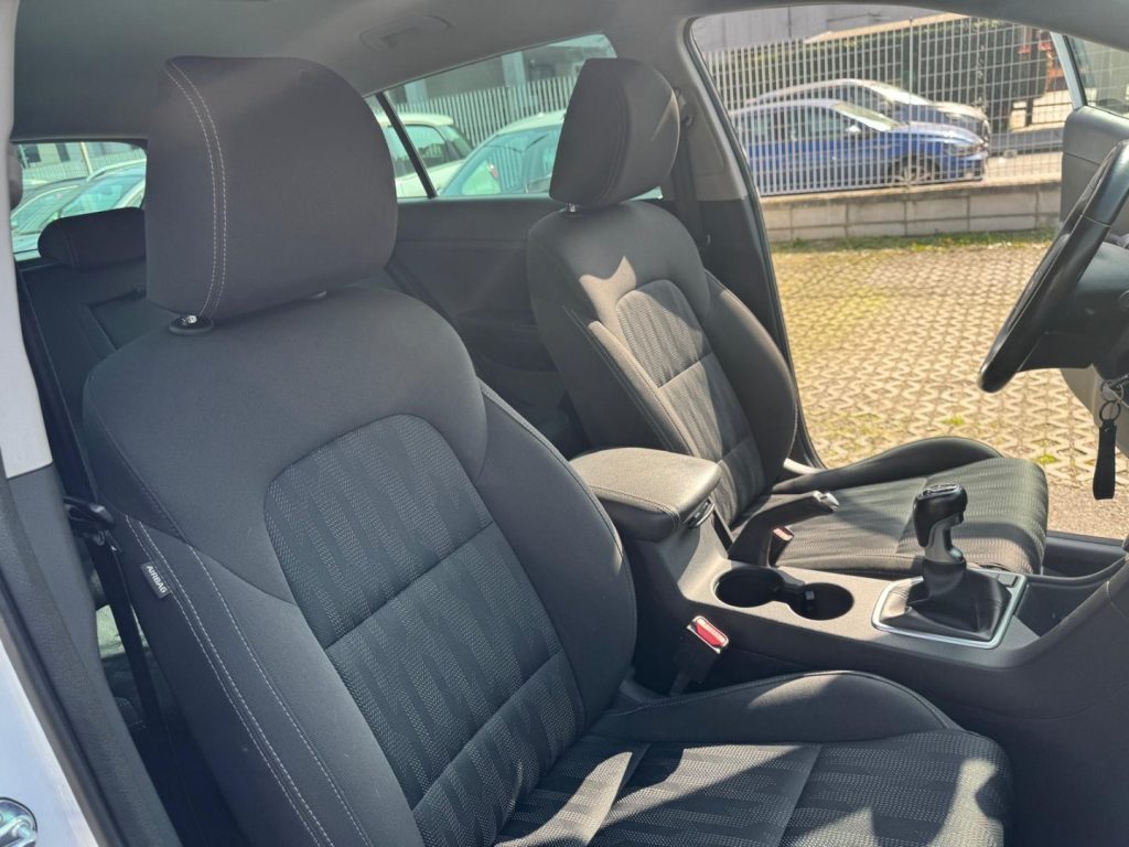 KIA Sportage 1.6 GDI 2WD COOL - 14