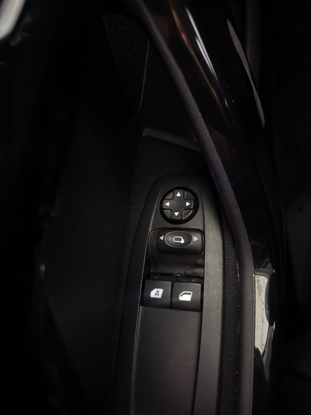 PEUGEOT 208 1° serie BlueHDi 75 5 porte Allure - 18