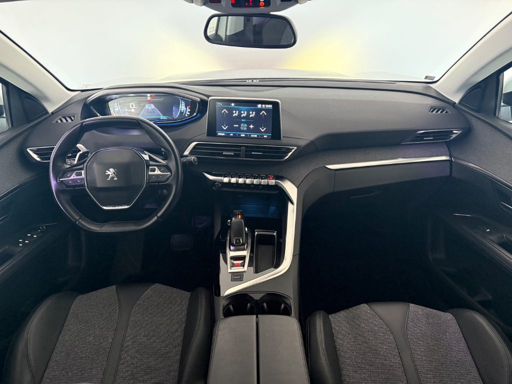 PEUGEOT 3008 PureTech Turbo 130 S&S Allure - 8
