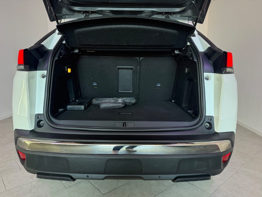 PEUGEOT 3008 PureTech Turbo 130 S&S Allure - 20