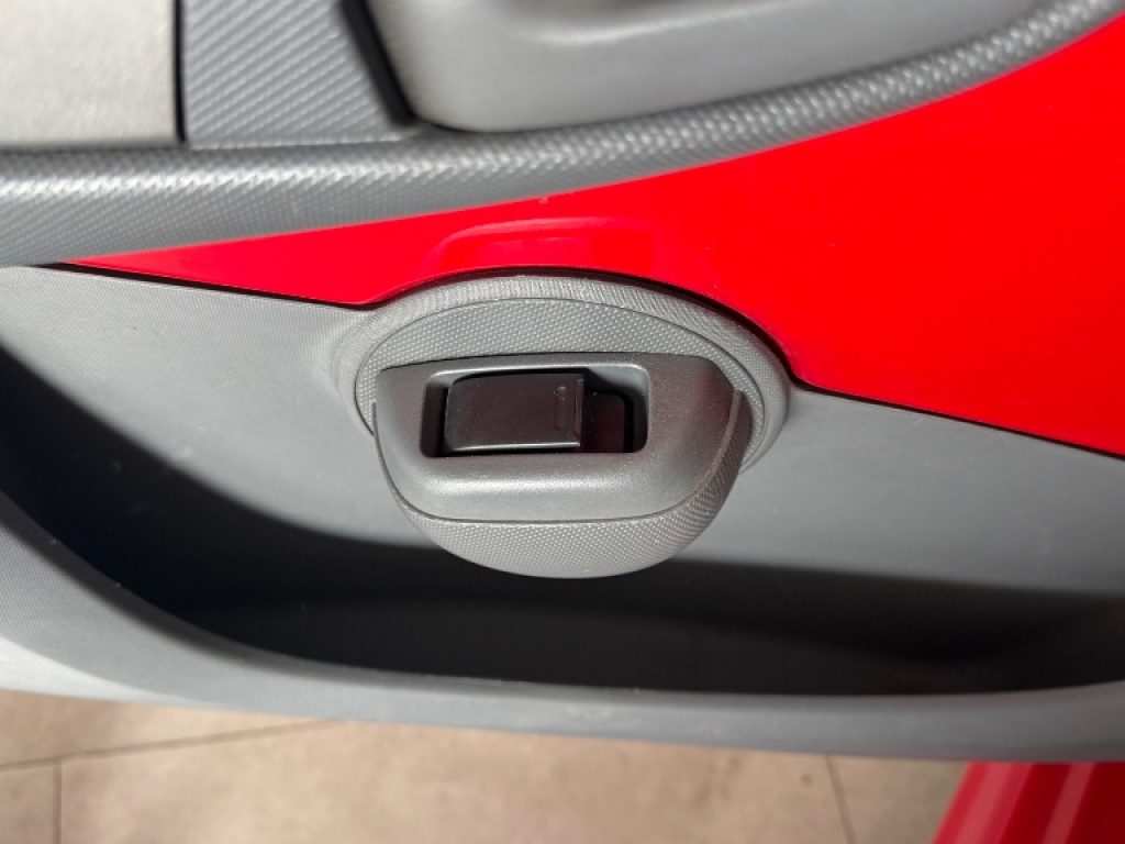 PEUGEOT 107 1.0 68CV 5p. Urban Move - 7