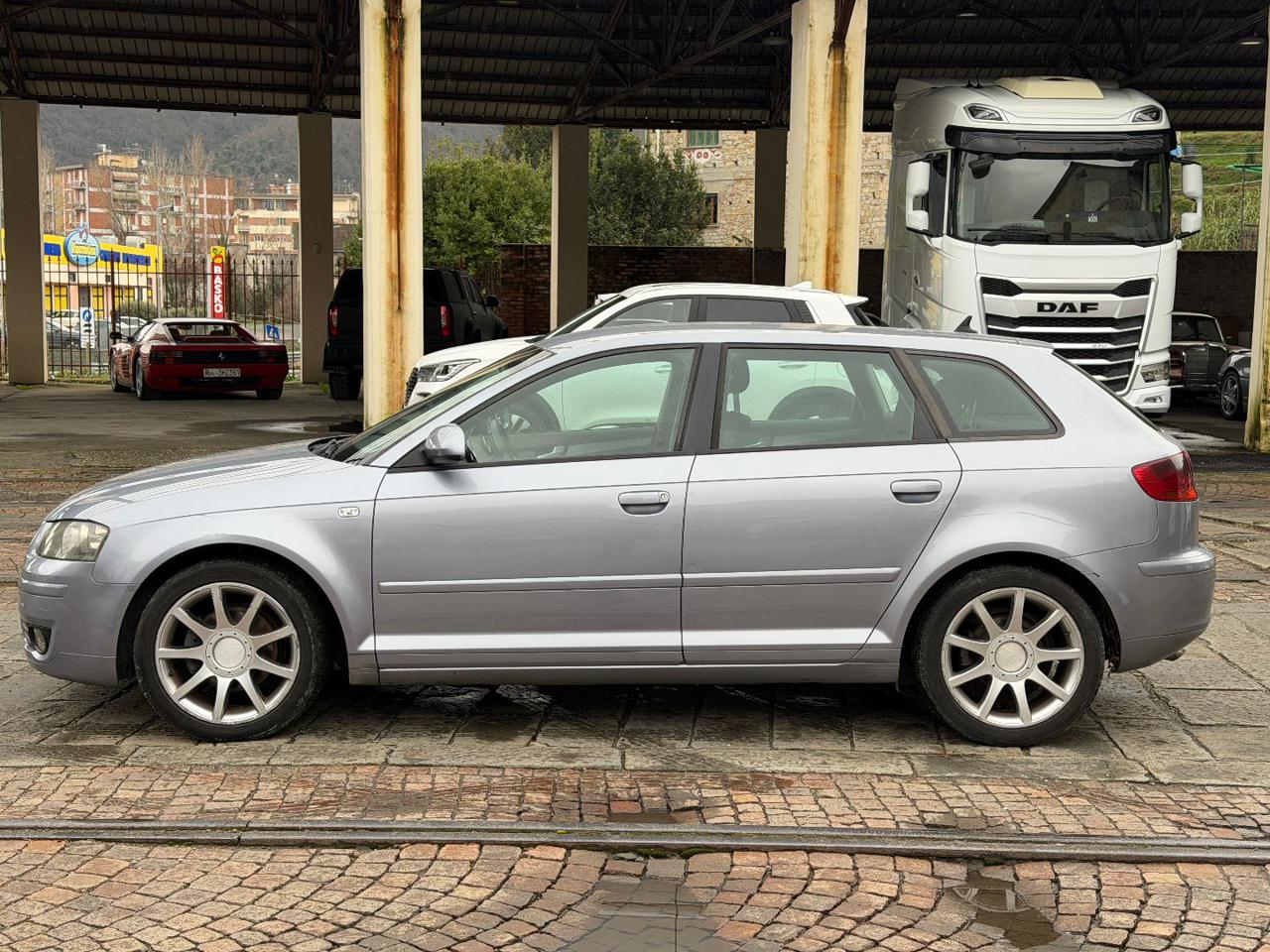 AUDI A3 SPB 2.0 16V TDI Ambition - 8