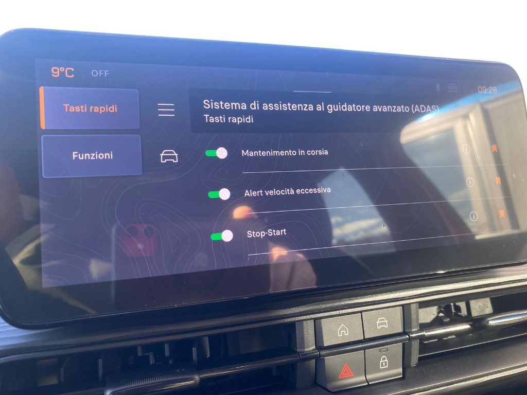 JEEP Avenger 1.2Turbo 100CV Longitude *KM 0 *  OK NEOPATENTATI - 14