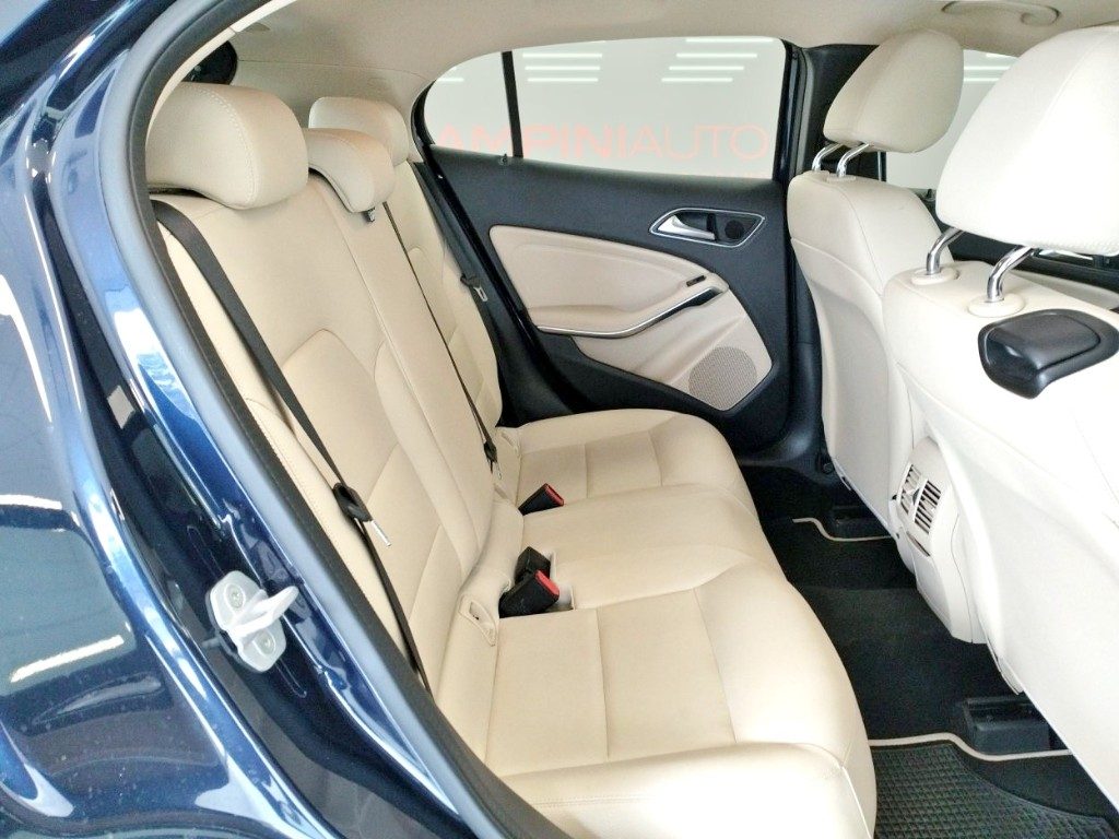 MERCEDES-BENZ GLA 200 d Automatic Sport Unico Prop. Pronta Consegna - 18