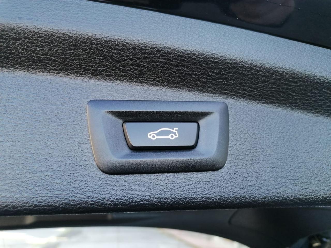 BMW X2 sDrive18d Business-X - 21