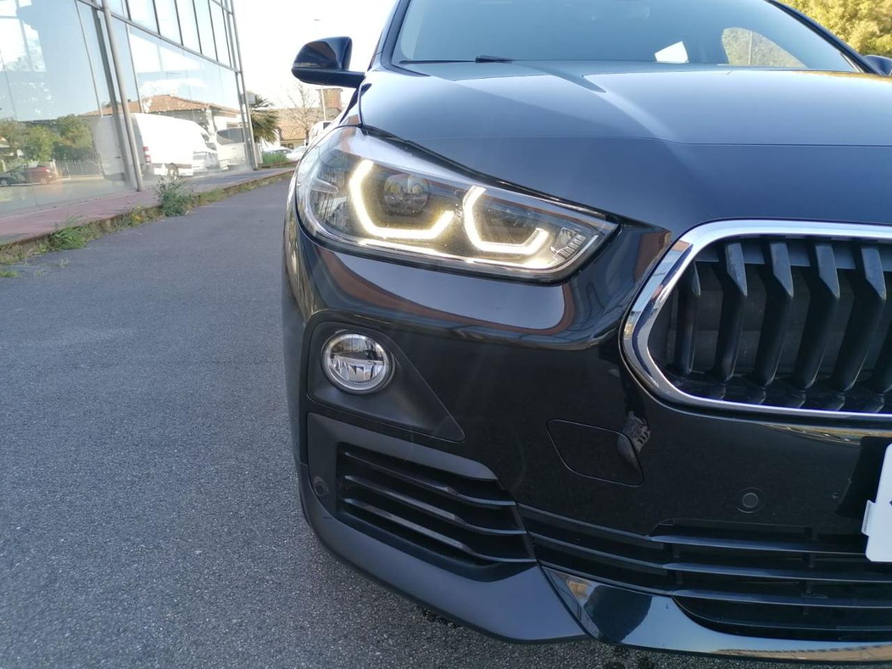 BMW X2 sDrive18d Business-X - 12