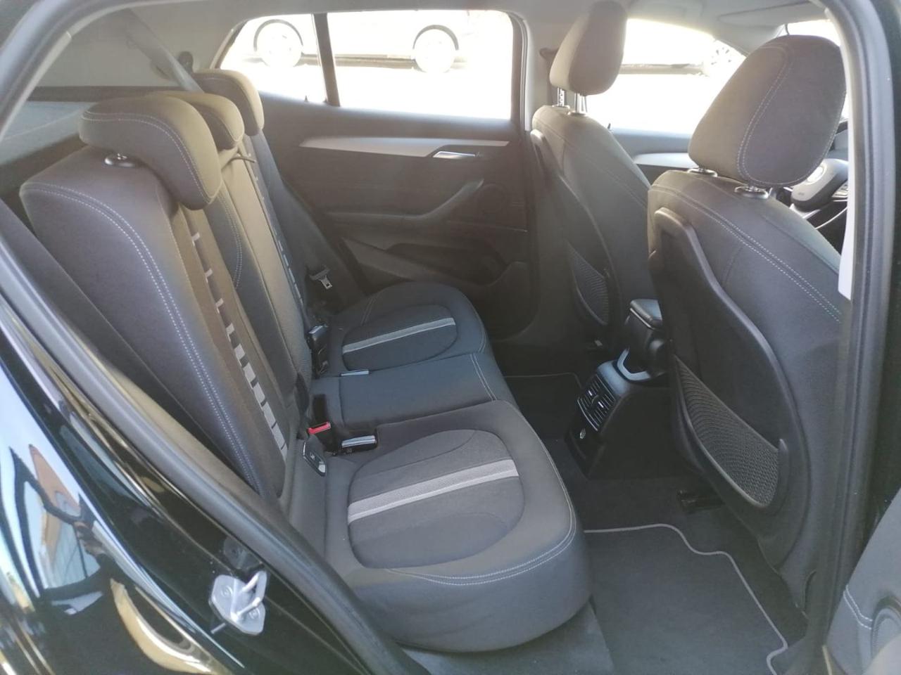 BMW X2 sDrive18d Business-X - 20