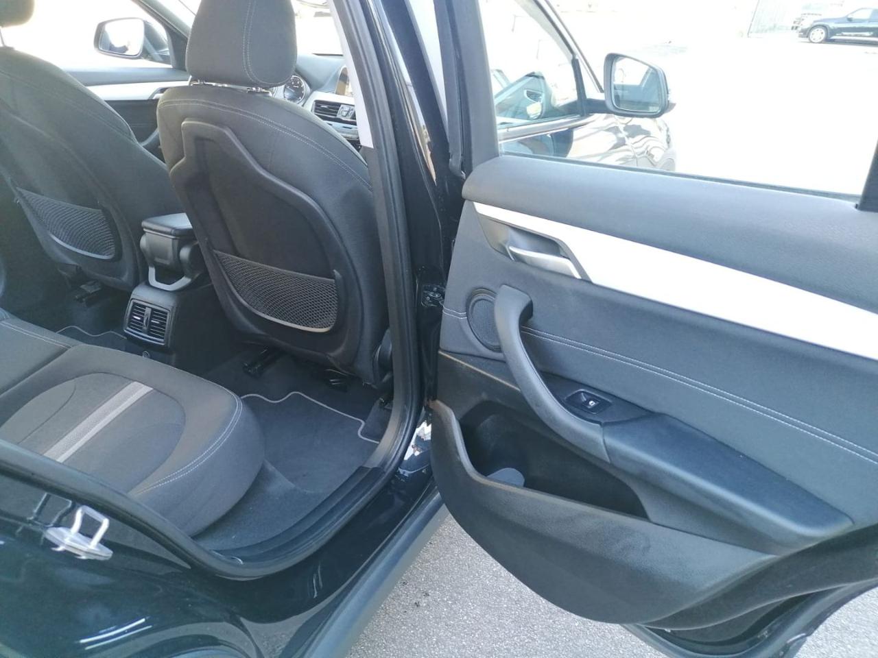 BMW X2 sDrive18d Business-X - 19